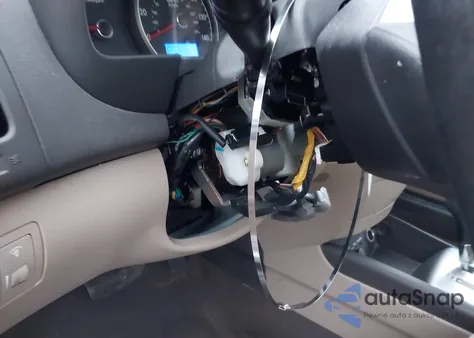 2010 Hyundai Elantra Gls z USA, uszkodzony, nr VIN KMHDU4AD8AU022266